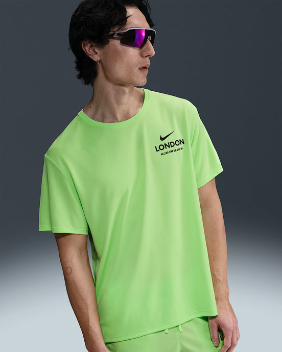 Nike City Marathon Miler Tee Heren