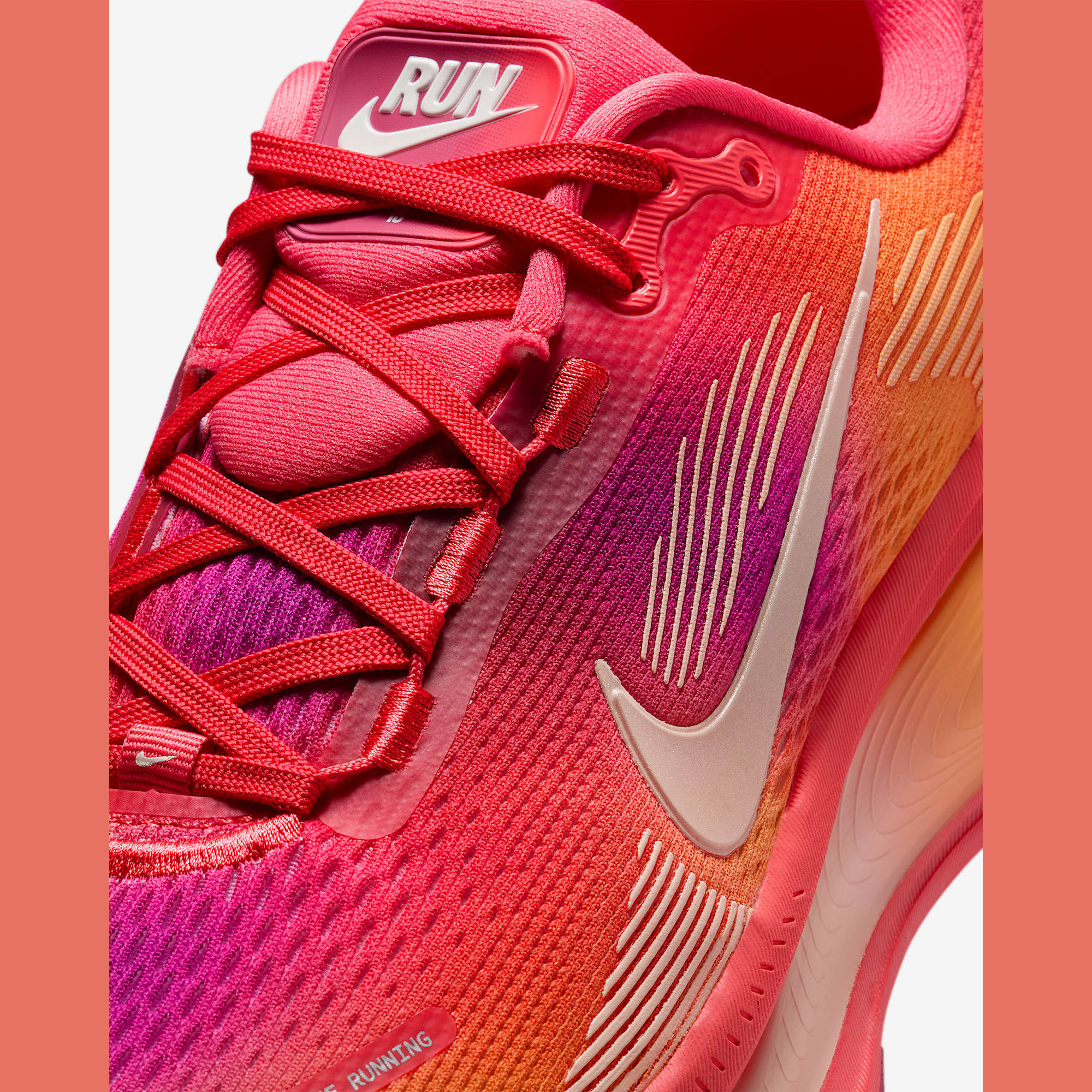 Nike - Vomero 18 SE Dames